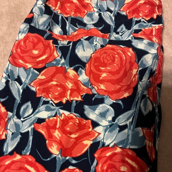 Lularoe leggings OS - Picture 2 of 3